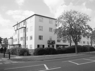 Leigh Heath Court, on site of Leigh Heath Farm | Graham Cook