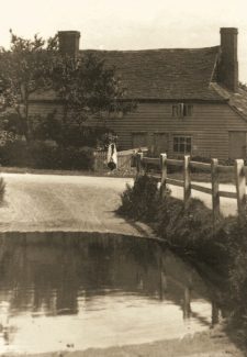 Hart Cottages, Church Road, (now Hart Road)