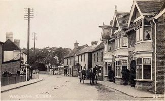 Rush hour in Hadleigh High Street A smithy was opposite Hadleigh's Castle Hotel