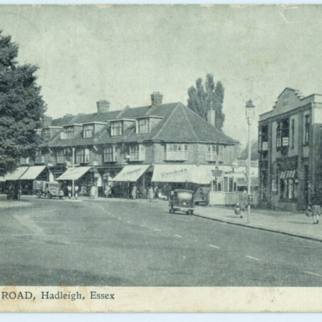 hadl_1950_london_road_hadleigh_essex_ppc_(HAD1_018_f) G.J.Keddie & Sons occupied this corner until around 1946-7.
